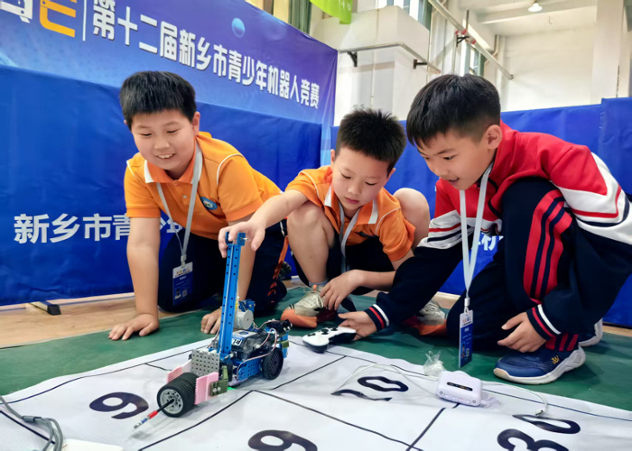 1500余名青少年角逐科技赛场——第十二届新乡市青少年机器人竞赛圆满落幕